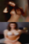 Girls looking threesomes
